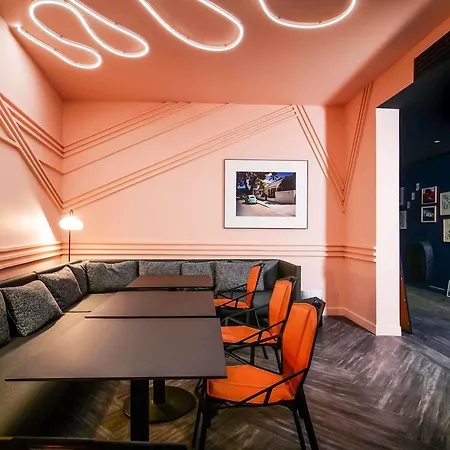 Hotel Tribe Batignolles Parigi