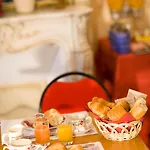 Tribe Batignolles 4* Paris