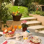 Hotel Tribe Batignolles 4*