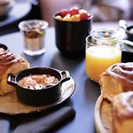 Tribe Batignolles Hotel Paris