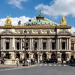 Tribe Batignolles Hotel 4*