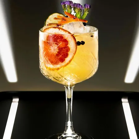 Hotel Tribe Batignolles Parigi