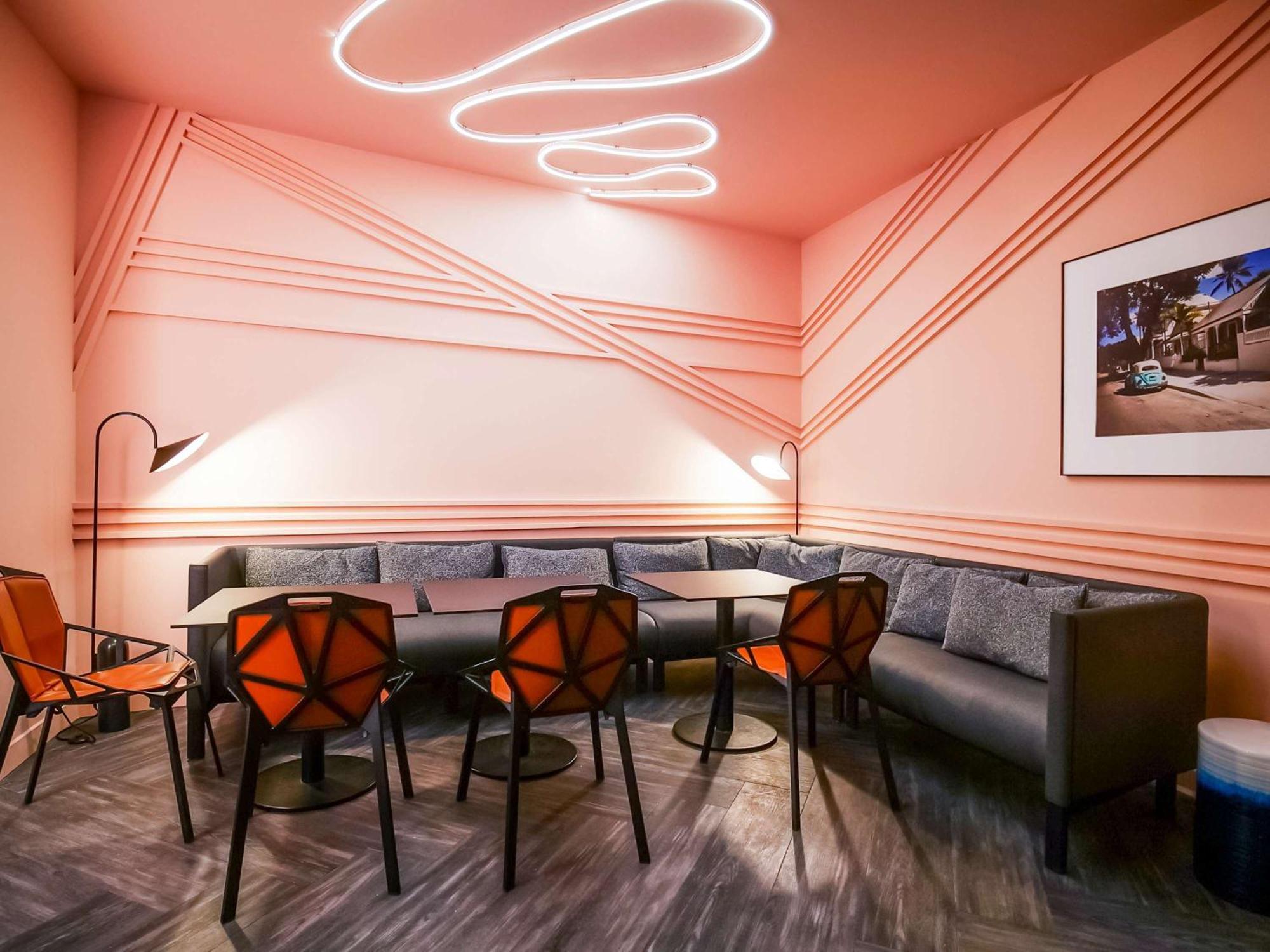 Hotel Tribe Batignolles Parigi