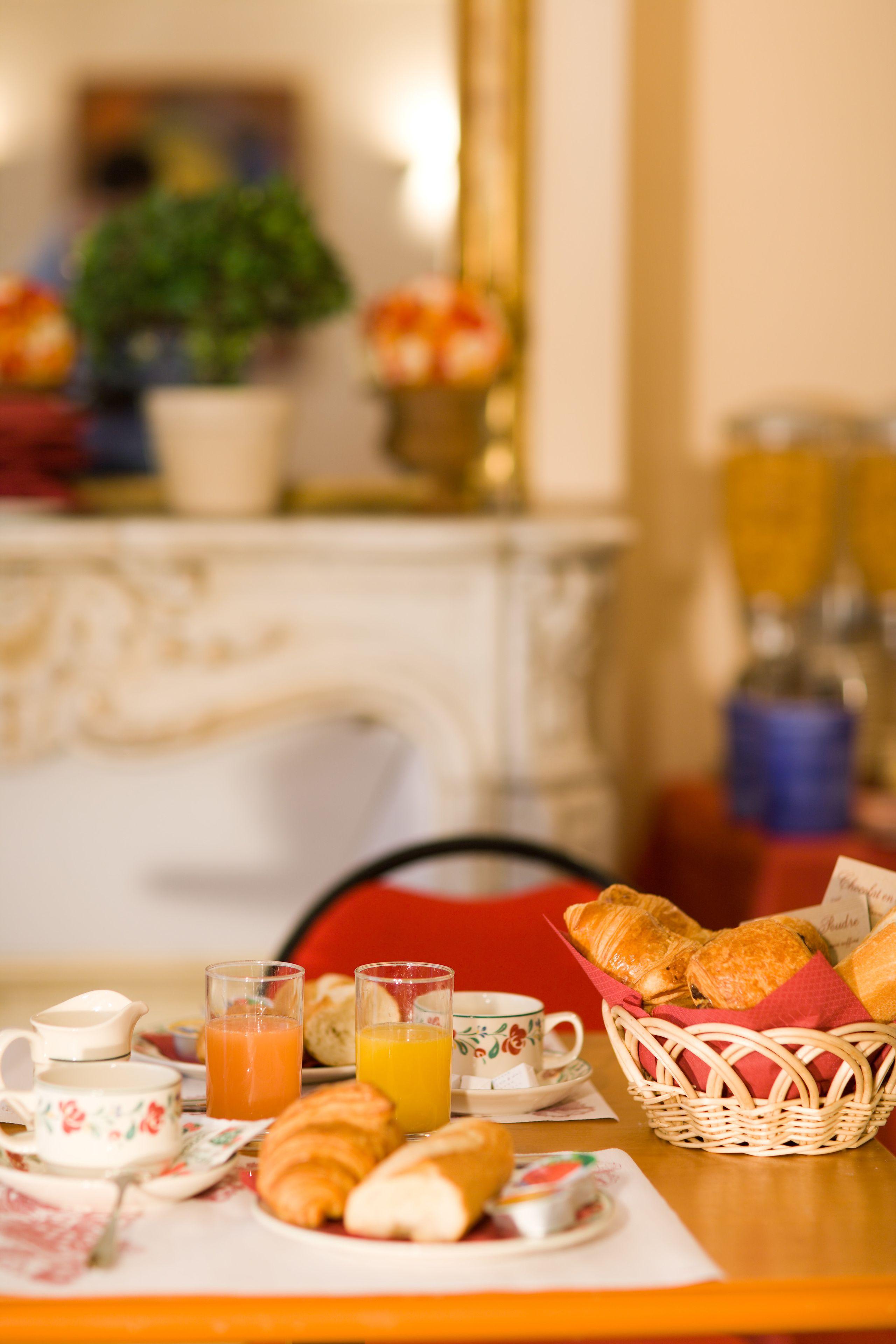 Tribe Batignolles Hotel