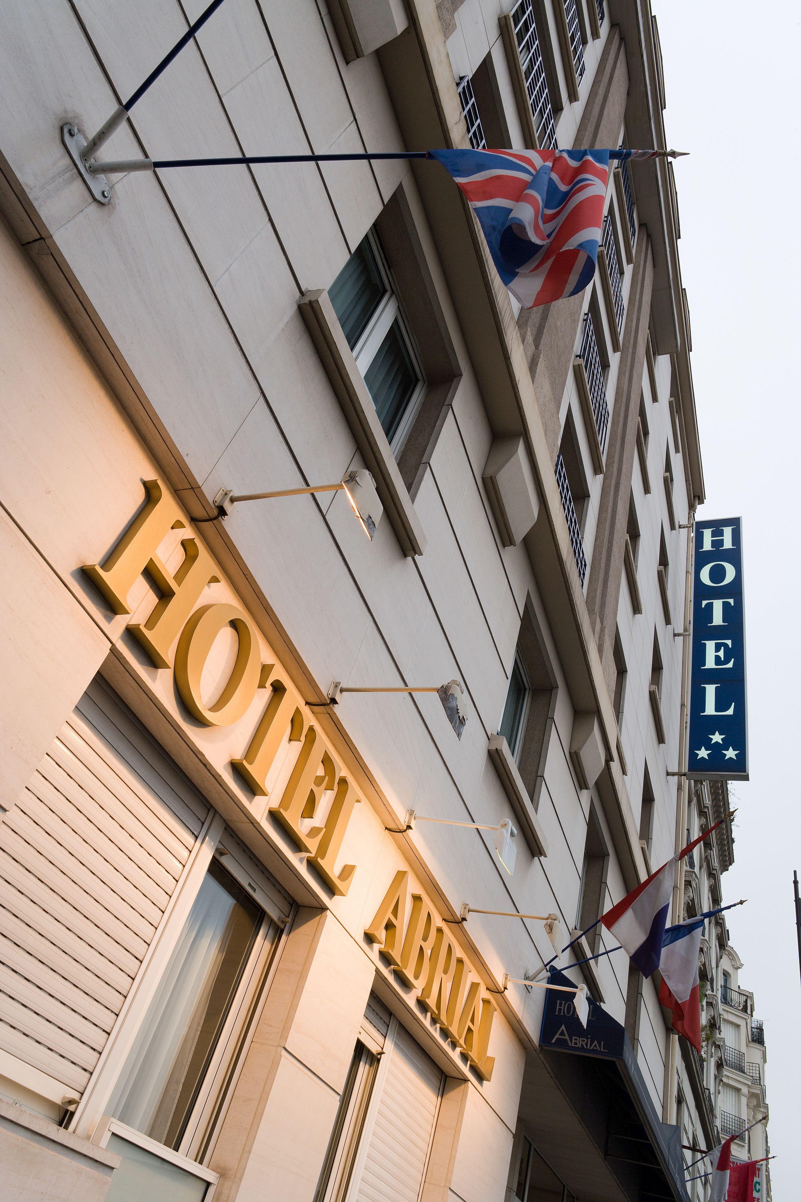 Tribe Batignolles Hotel