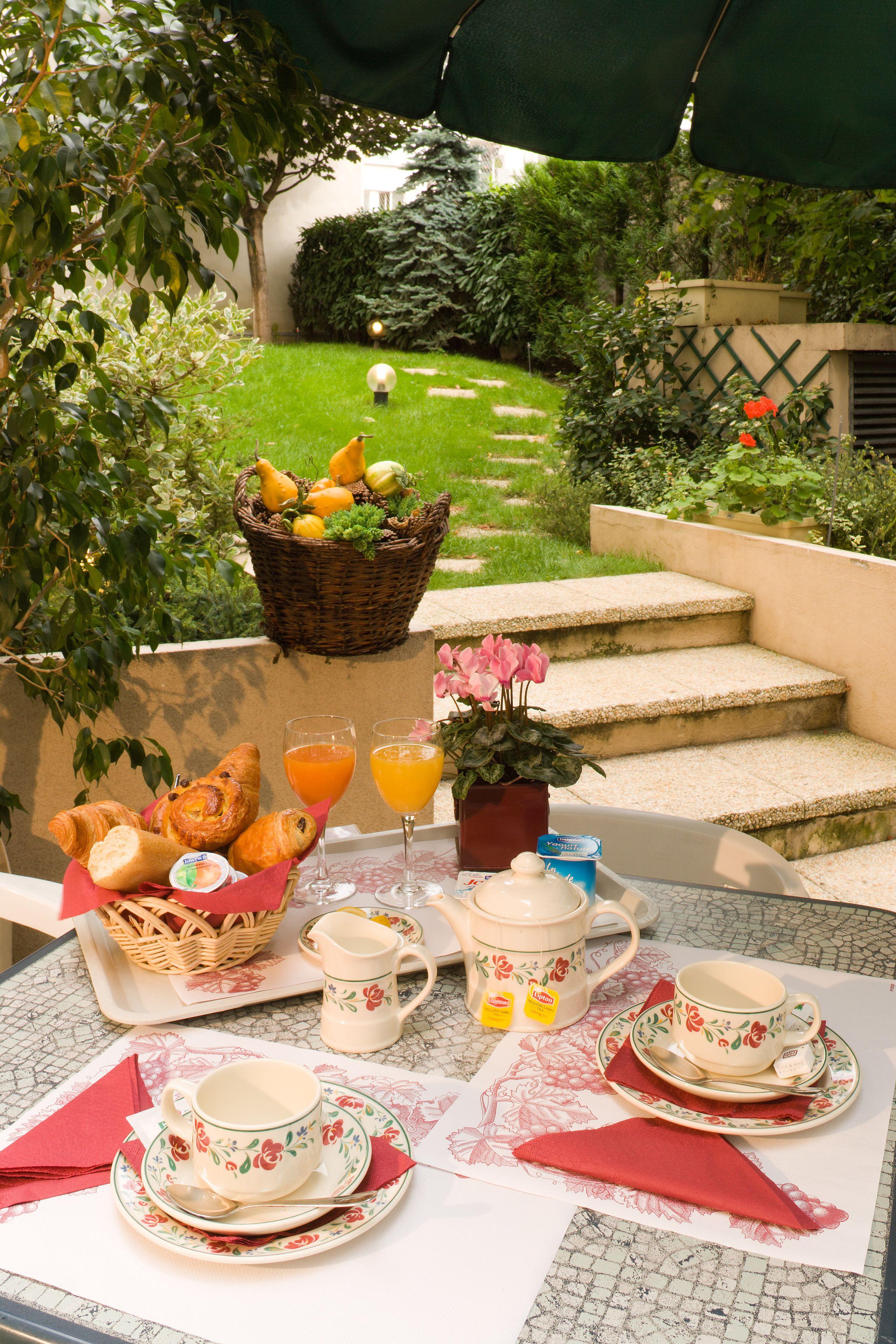 Hotel Tribe Batignolles 4*