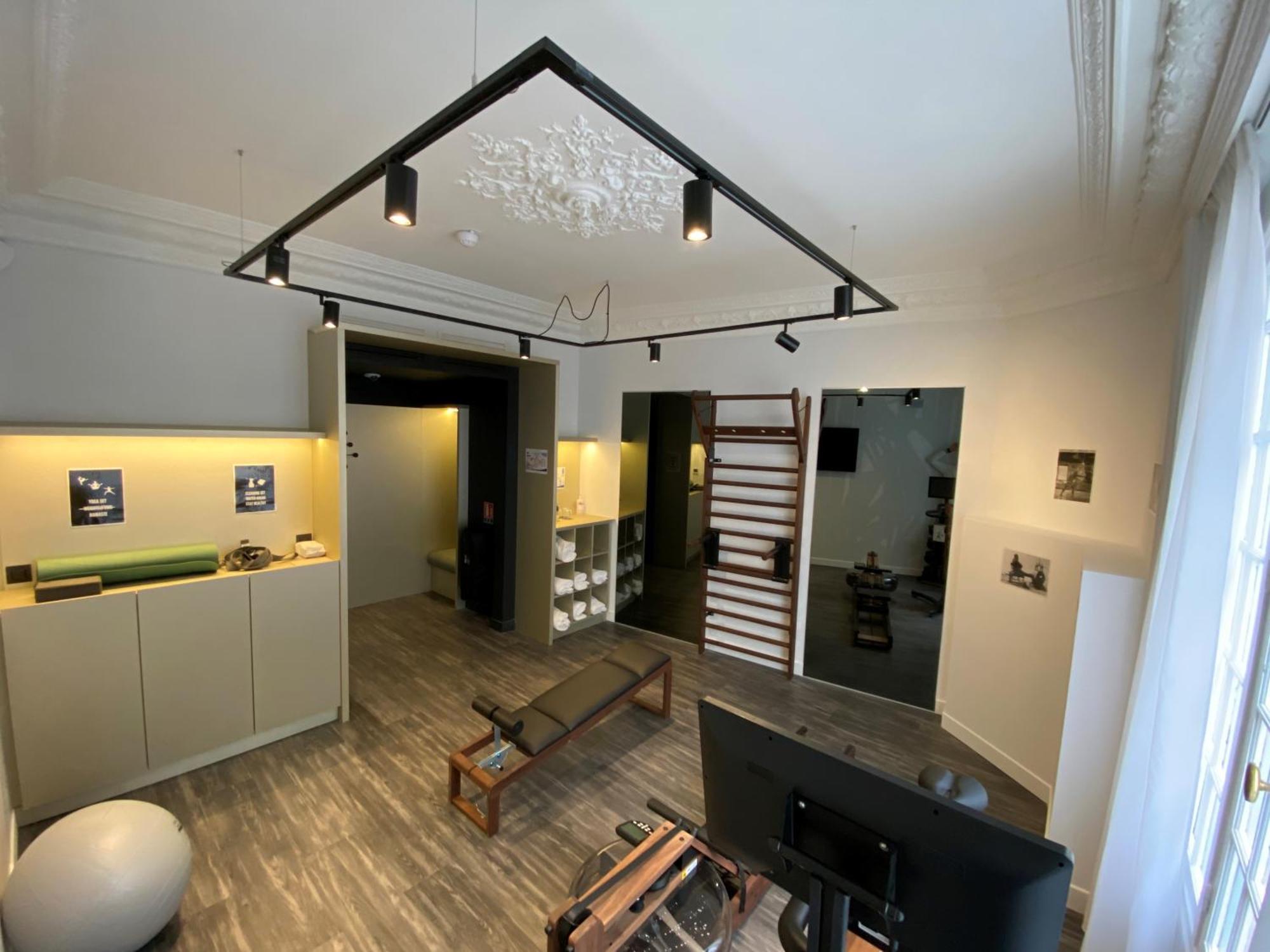 Tribe Batignolles Hotel 4*