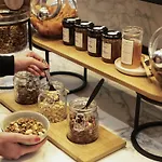 Tribe Paris Batignolles